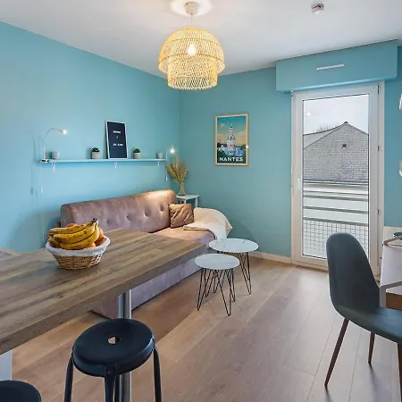 Appartement Joli - Parking Prive - Wifi Tres Debit - Au Calme