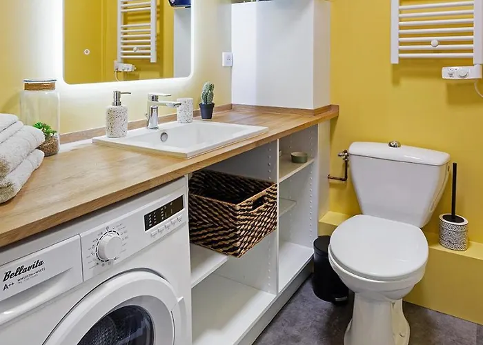 Joli - Parking Prive - Wifi Tres Debit - Au Calme 南特