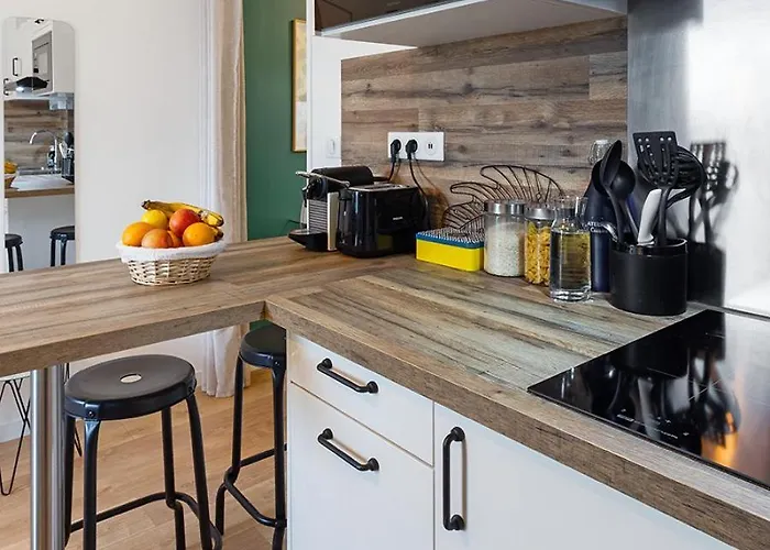 Joli - Parking Prive - Wifi Tres Debit - Au Calme * Nantes